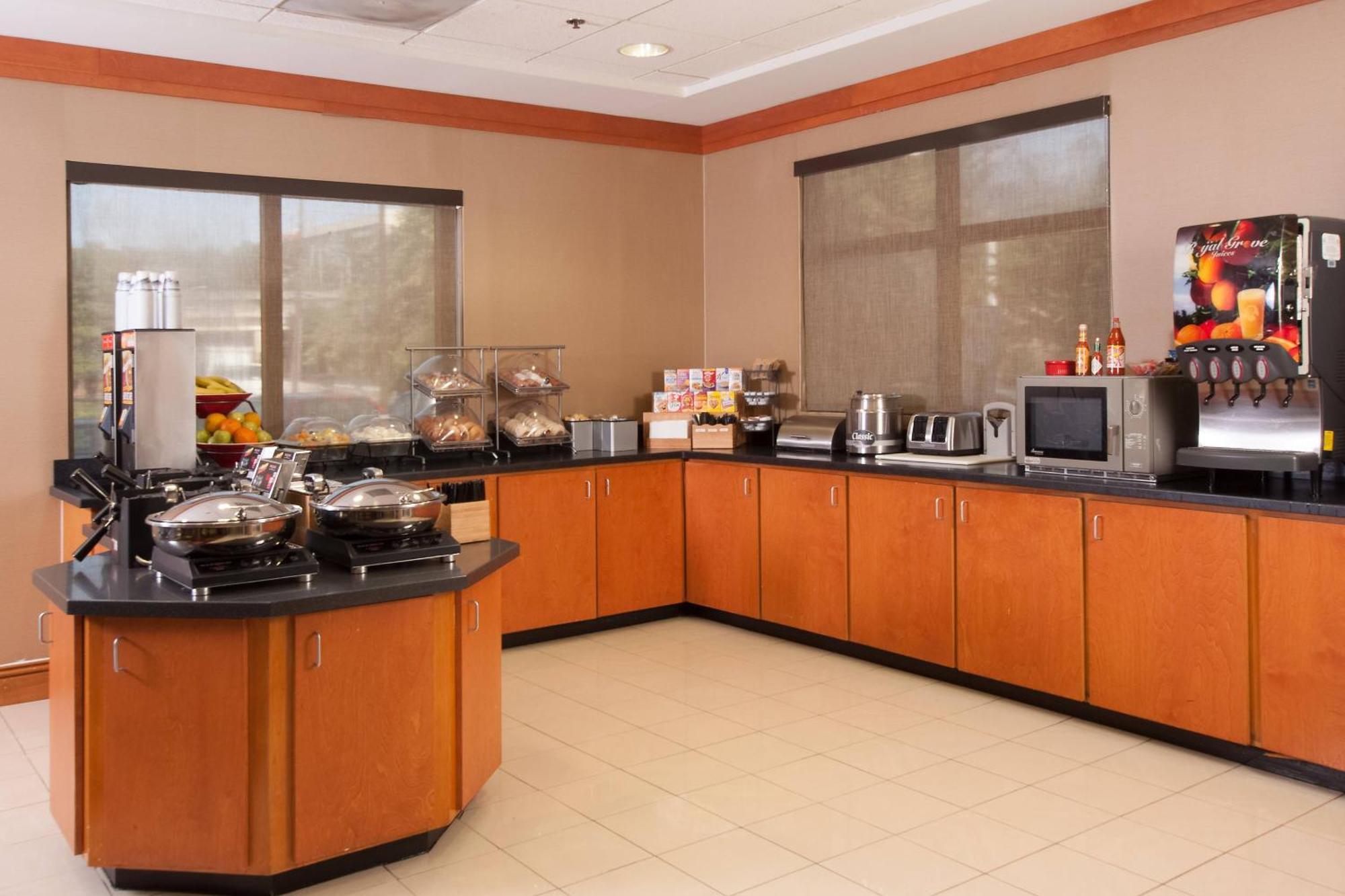 Fairfield Inn And Suites Atlanta Airport South/Sullivan Road College Park Exterior foto